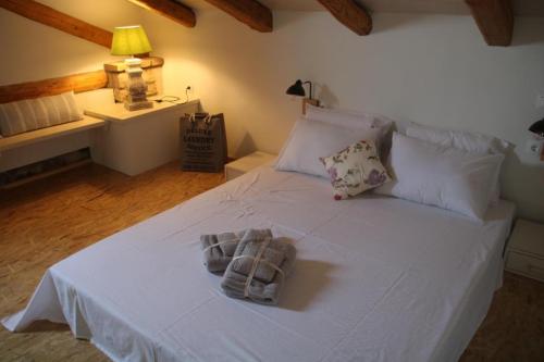 Apartment with Garden 210886447