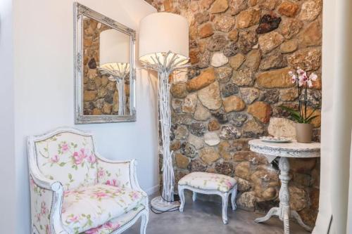 Apartment with Garden 452671523
